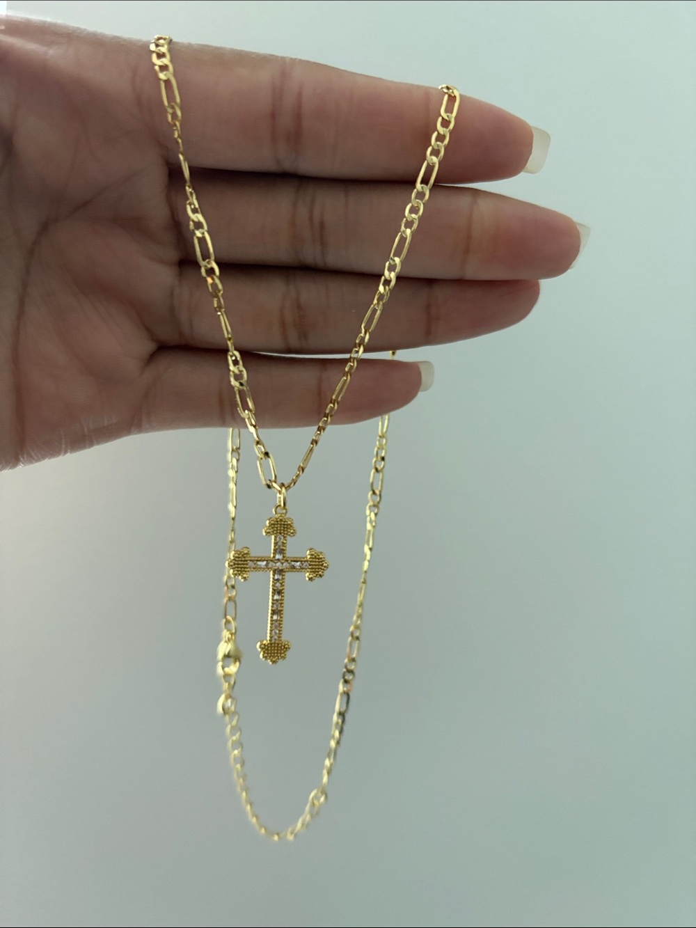 ⭐️FINAL PRICE Gold Plated Cross Pendant Necklace - Picture 4 of 5